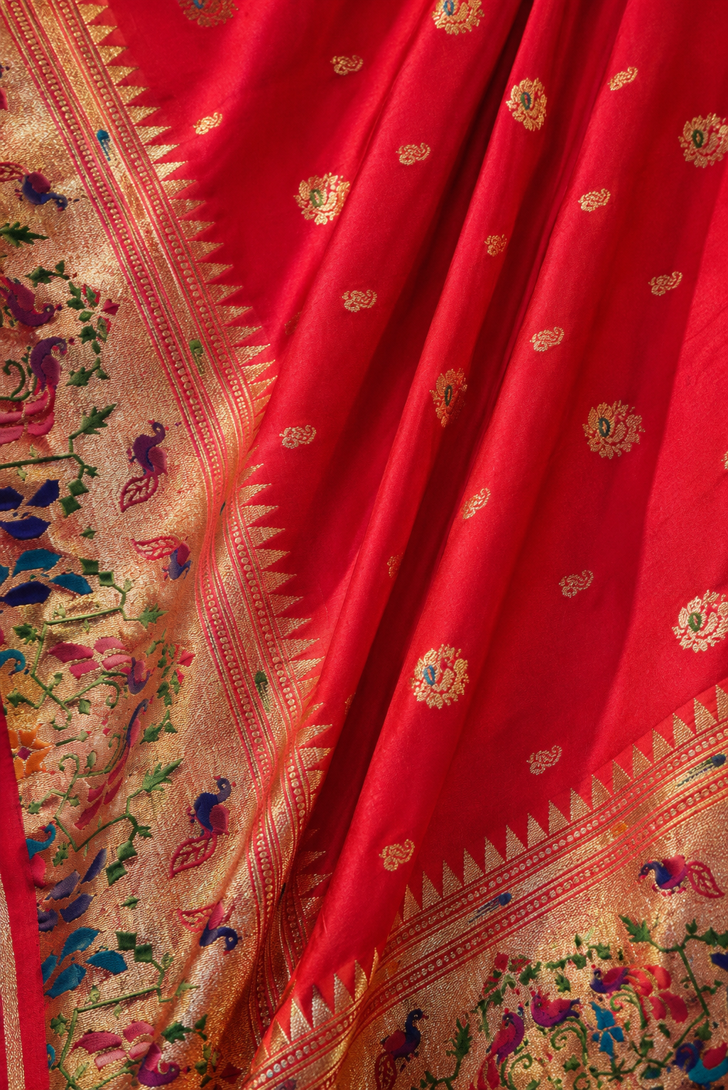 Zartari Handwoven Paithani Silk Saree in Red with Multicolour Peacock & Floral Zari Pallu