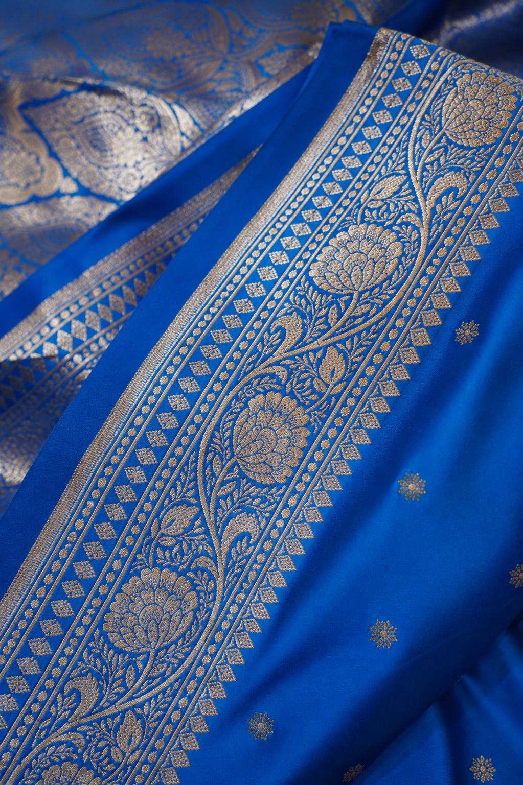 Zartari Handwoven Banarasi Silk Saree in Royal Blue with Antique Gold Zari Weaving