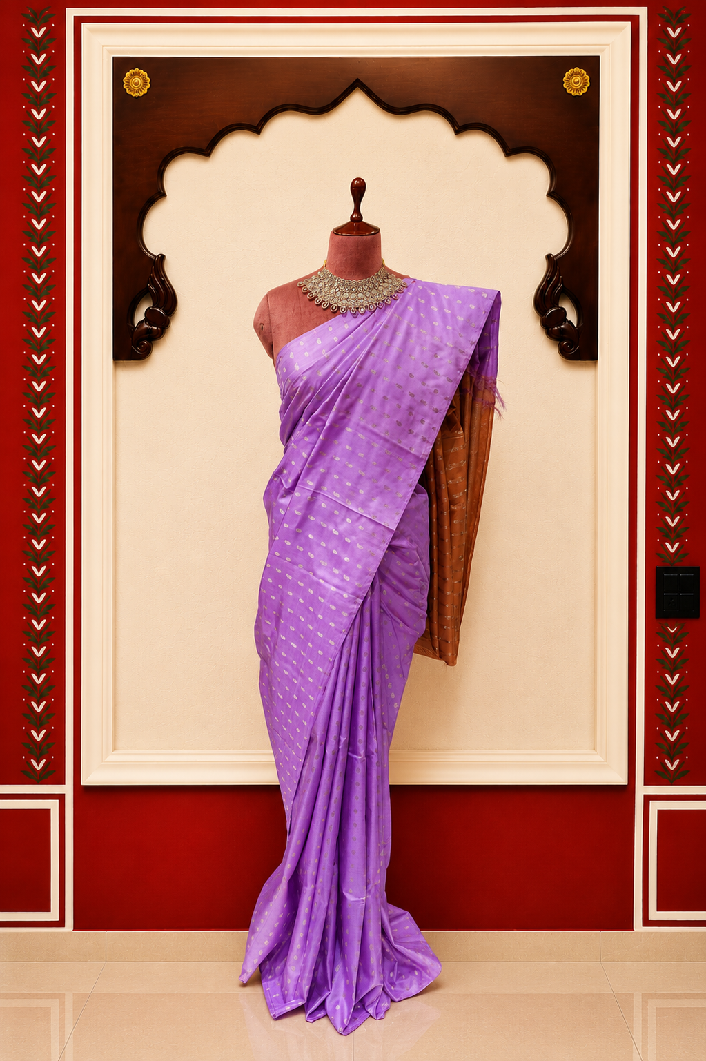 Zartari Handwoven Kanjivaram Silk Saree | Lavender Purple with Antique Gold Zari Butti | Traditional Wedding Silk Saree