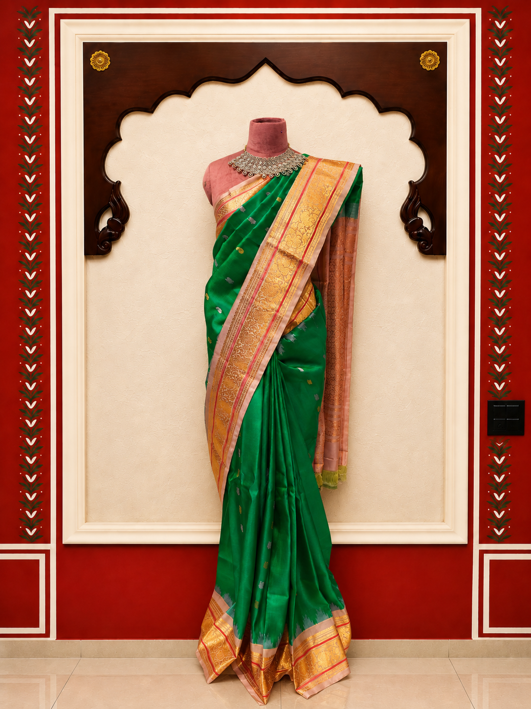 ZARTARI Handwoven Paithani Silk Saree – Emerald Green & Lilac Pink with Floral Zari Border