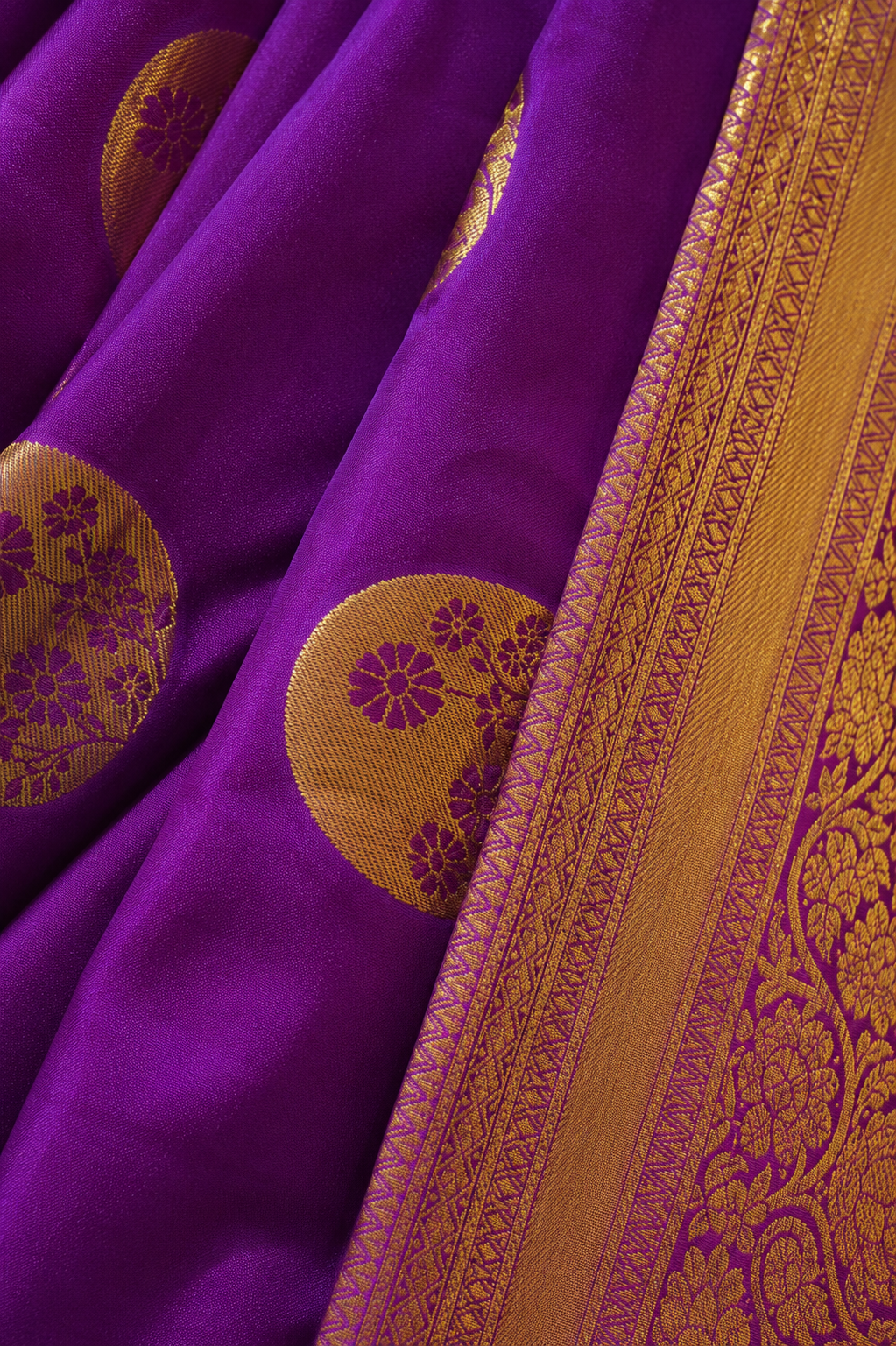 Zartari Handwoven Kanjivaram Silk Saree | Royal Purple with Gold Zari Floral Border & Traditional Butti | Wedding Silk Saree