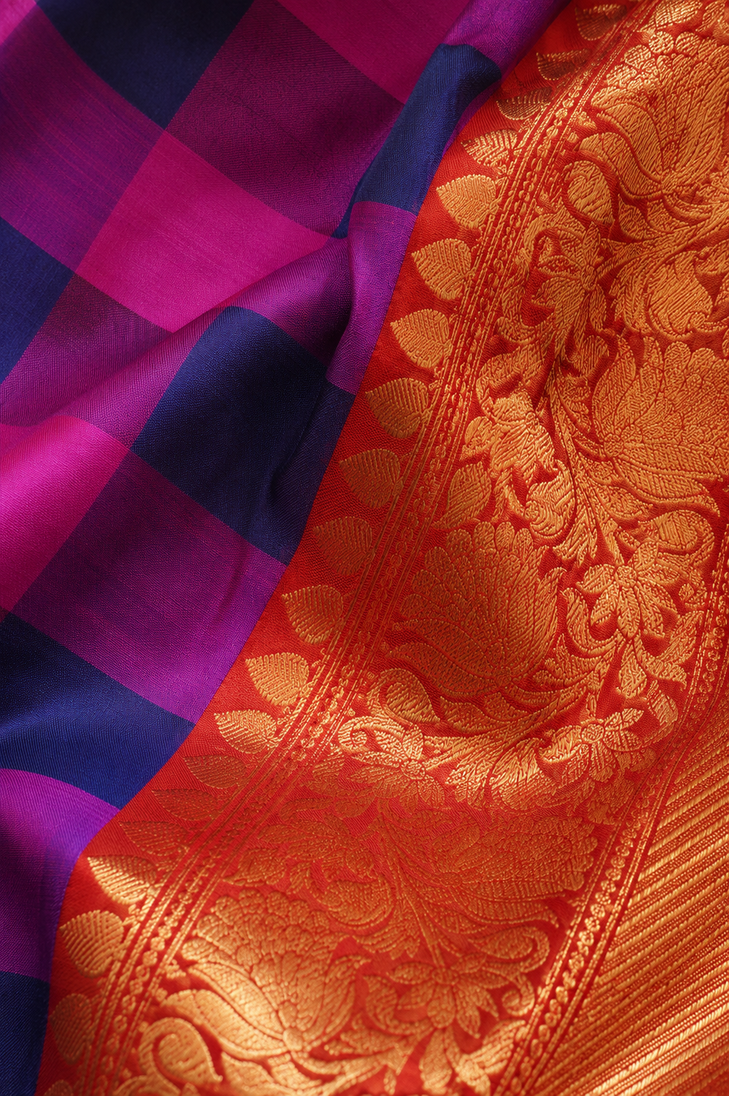 ZARTARI Handwoven Paithani Silk Saree – Royal Purple Checks with Red Zari Border & Rich Traditional Pallu