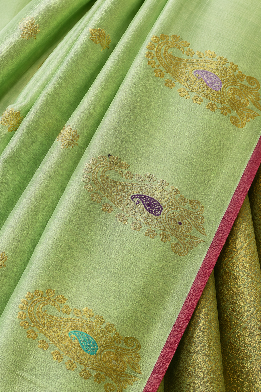 ZARTARI Handwoven Paithani Silk Saree – Mint Green with Purple Peacock Motifs & Rich Woven Pallu
