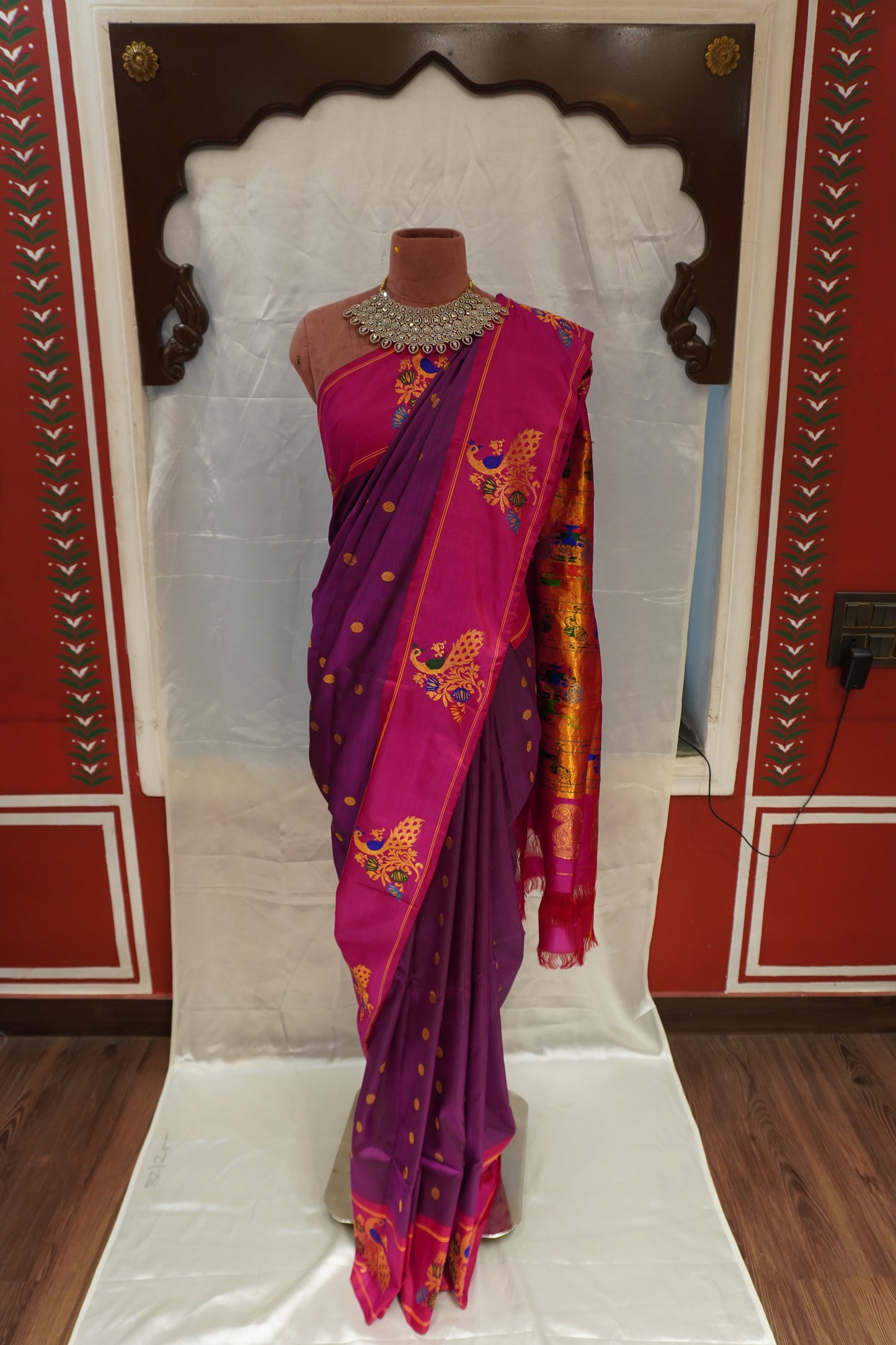 ZARTARI Handwoven Paithani Silk Saree – Royal Purple & Rani Pink with Traditional Peacock Zari Weaving