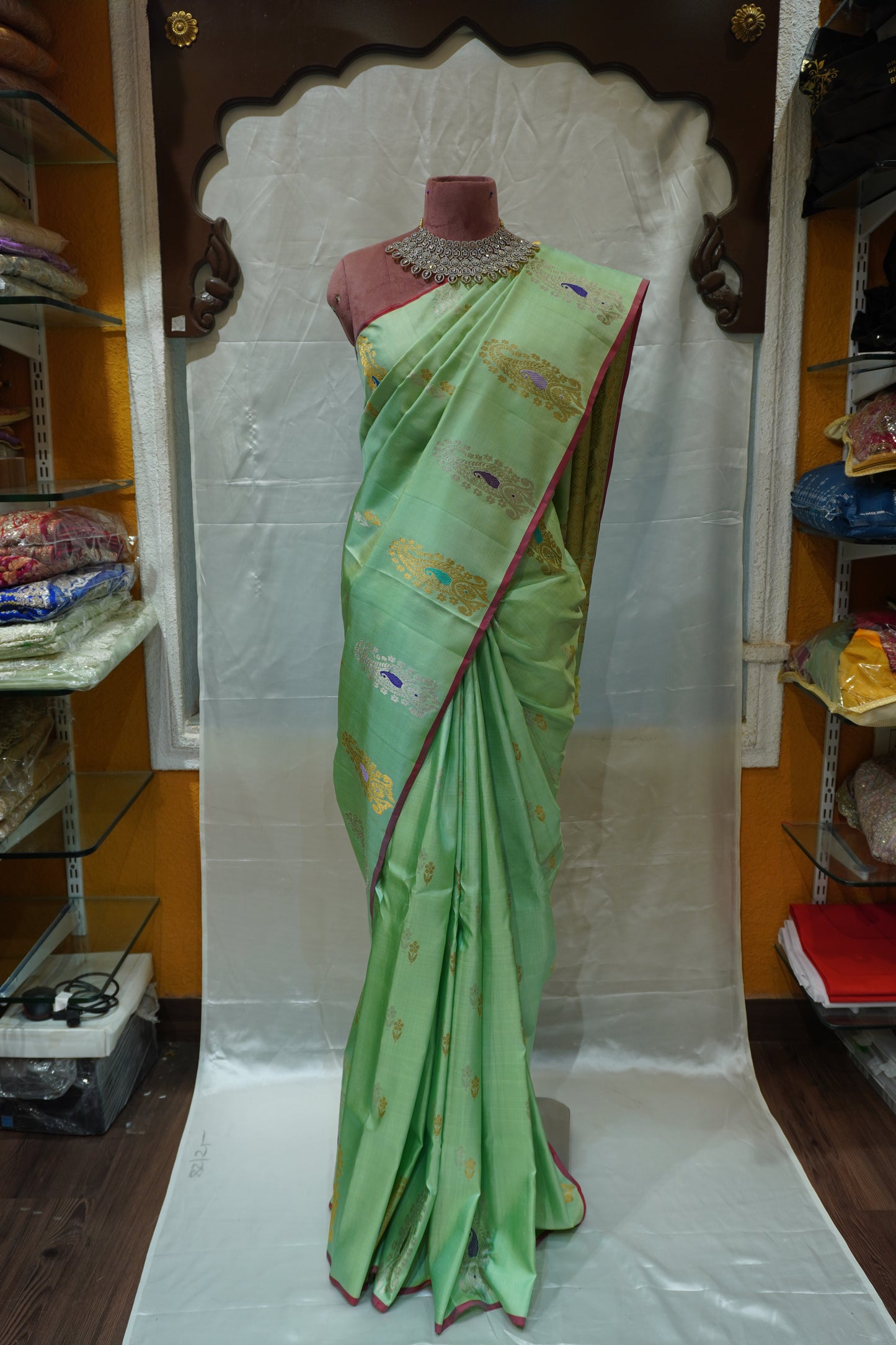 ZARTARI Handwoven Paithani Silk Saree – Mint Green with Purple Peacock Motifs & Rich Woven Pallu