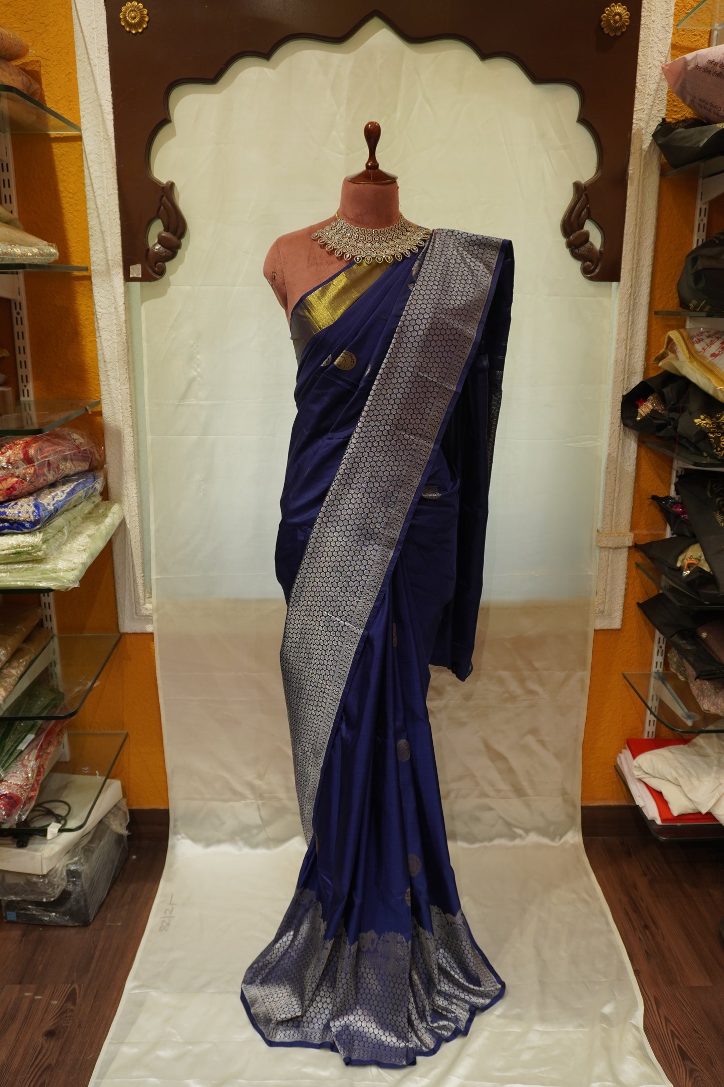 Zartari Handwoven Kanjivaram Silk Saree | Royal Blue with Silver Zari Border & Butta | Traditional Wedding Silk Saree