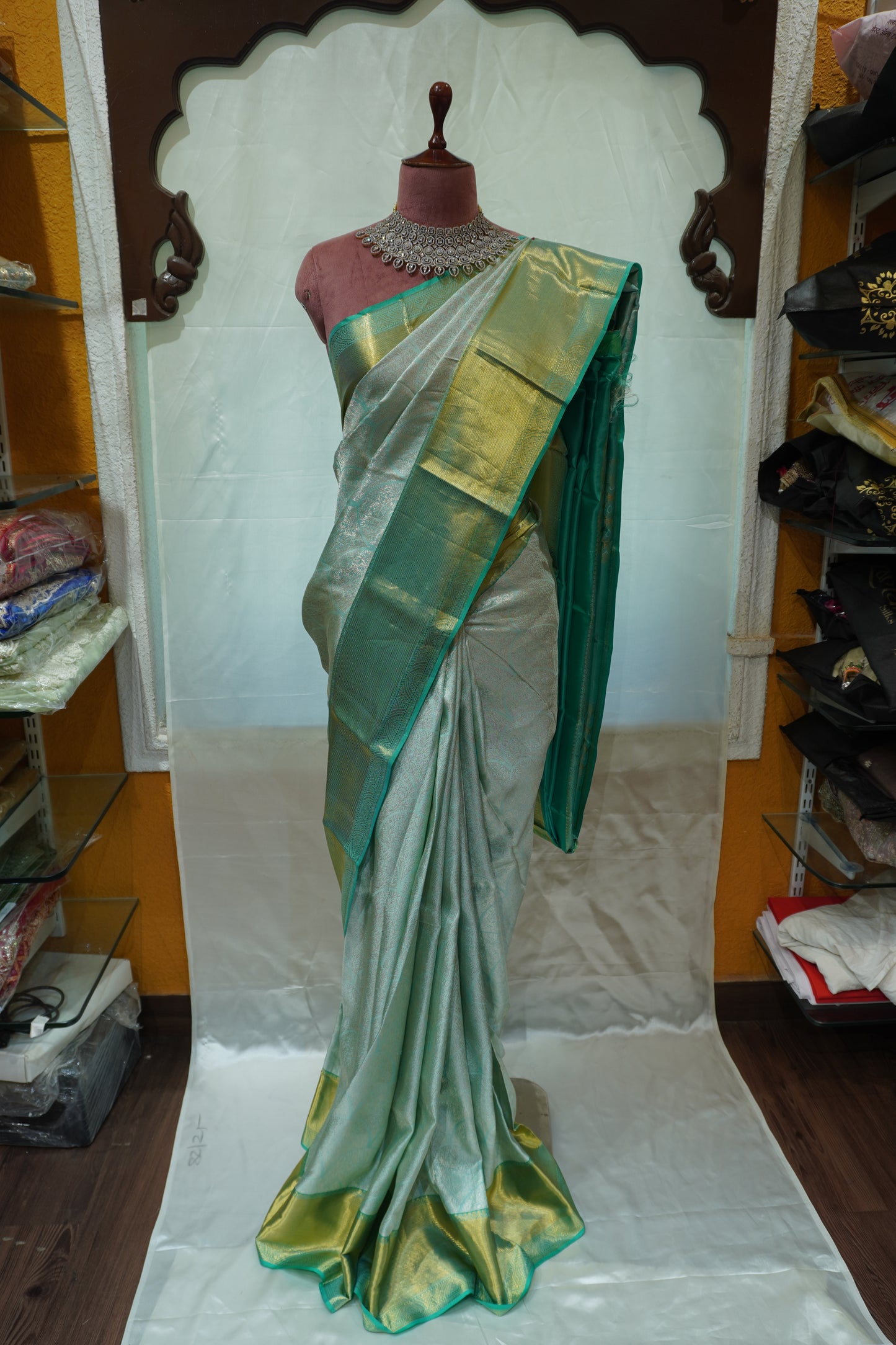 Zartari Handwoven Kanjivaram Silk Saree | Silver Tissue with Emerald Green Gold Zari Border | Premium Wedding Silk Saree