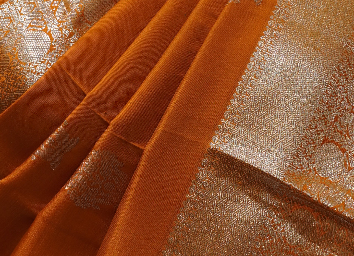 Zartari Handwoven Kanjivaram Silk Saree | Rust Orange with Rich Gold Zari Border | Traditional Wedding Silk Saree